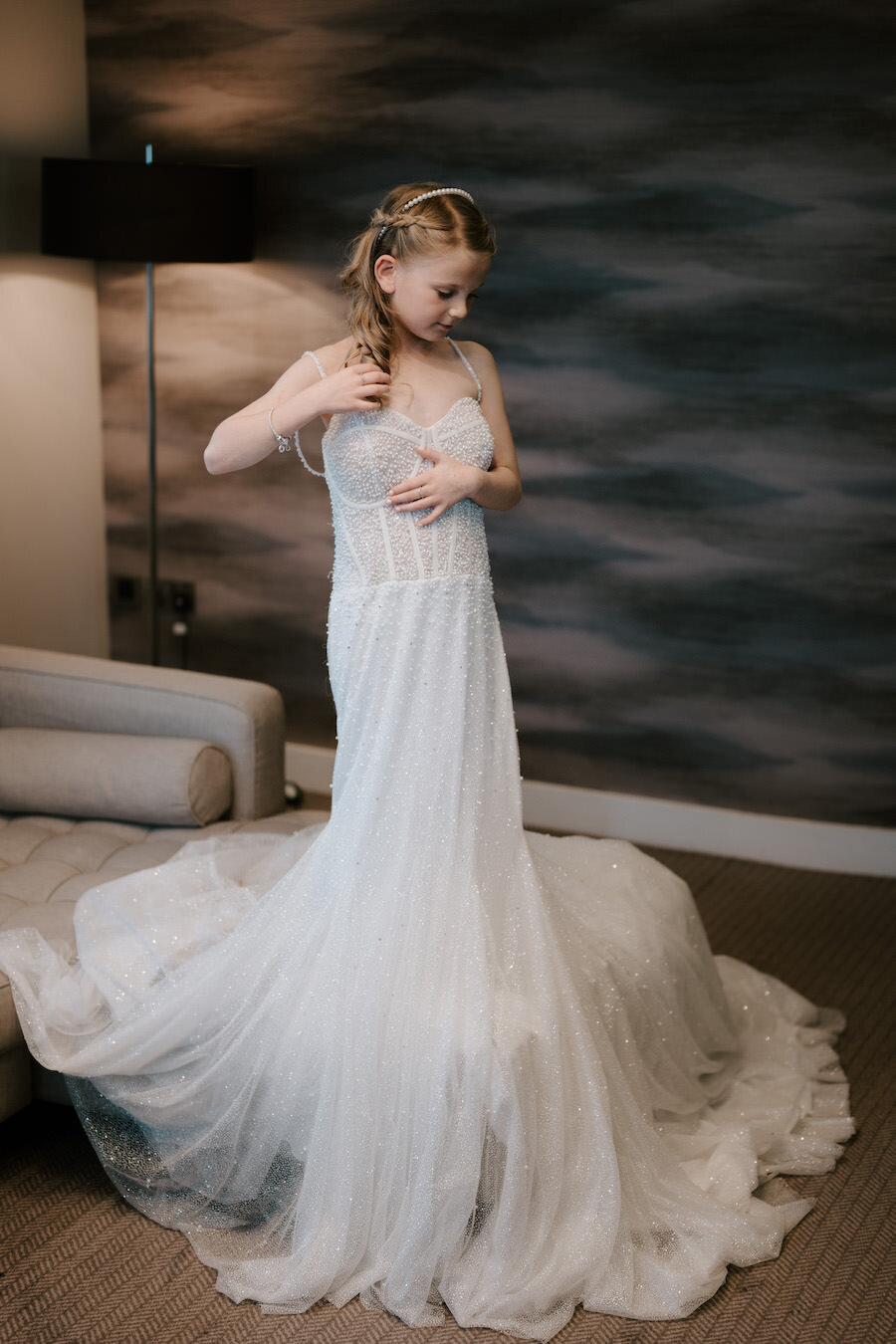 Nicola-Campbell-Timeless-Wedding-Photographer-Scotland-Doubletree-by-Hilton-North-Queensferry-Mr&MrsDavidson-8