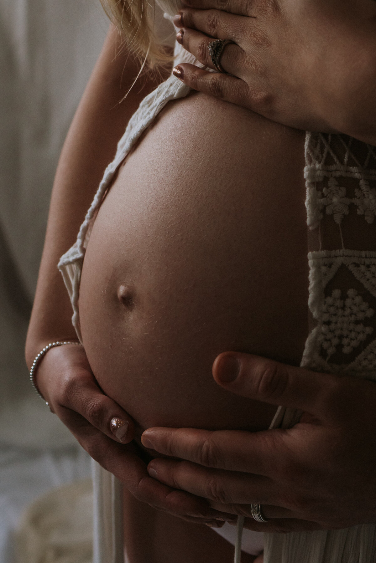 Pregnancy-maternity-motherhood-photographer-buckinghamshire-19
