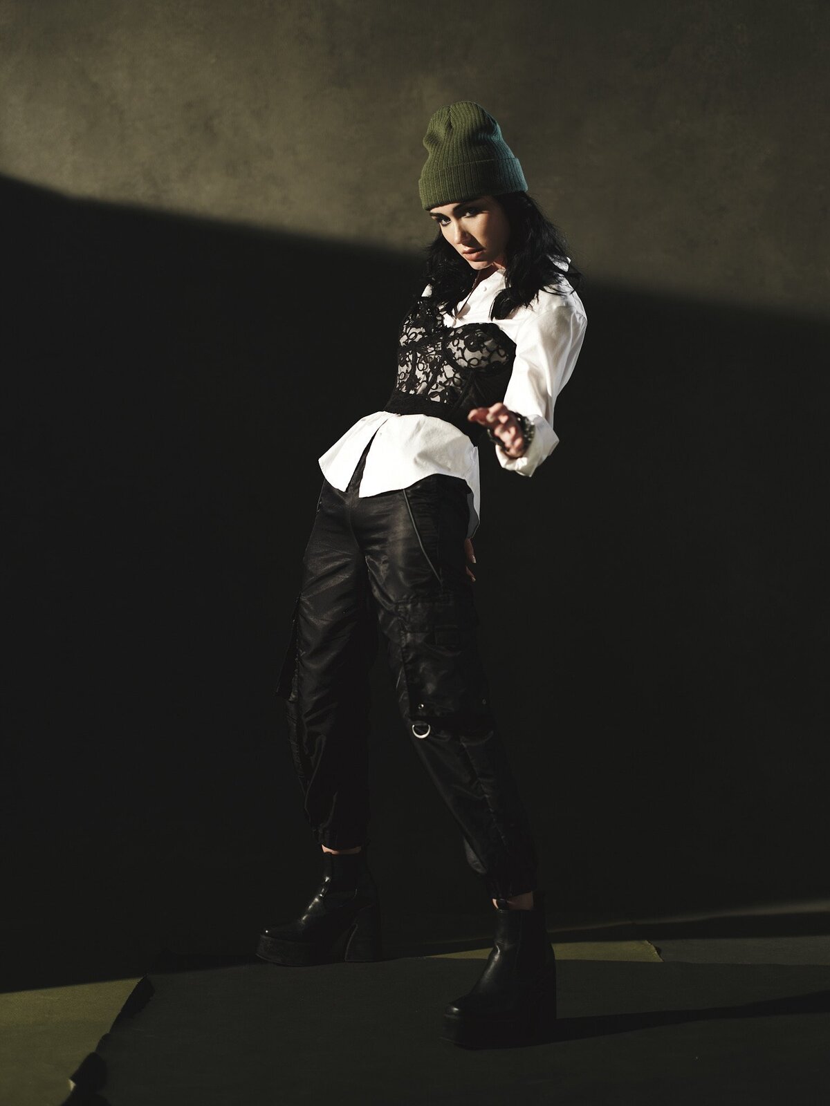 Editorial-fashion-model-corset-beanie