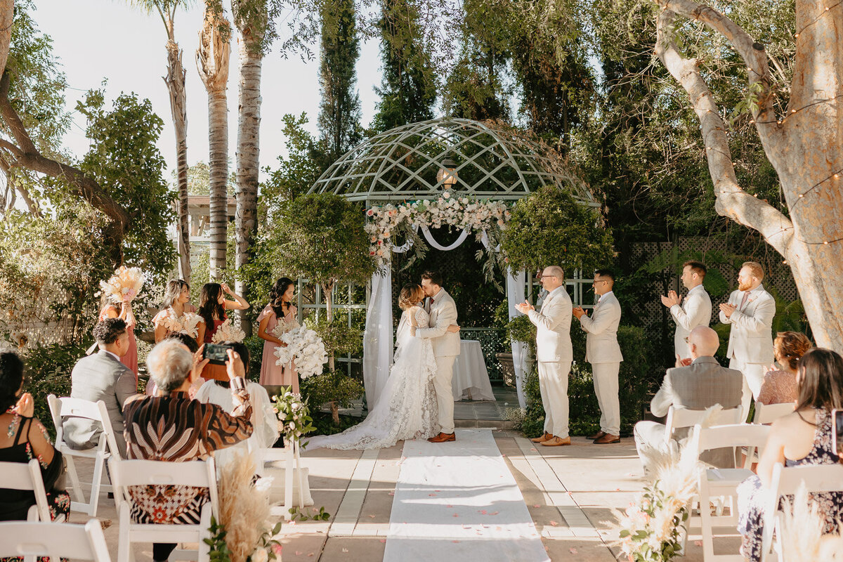 Lexx Creative-Edwards Mansion-Boho-Redlands-California-Wedding-51