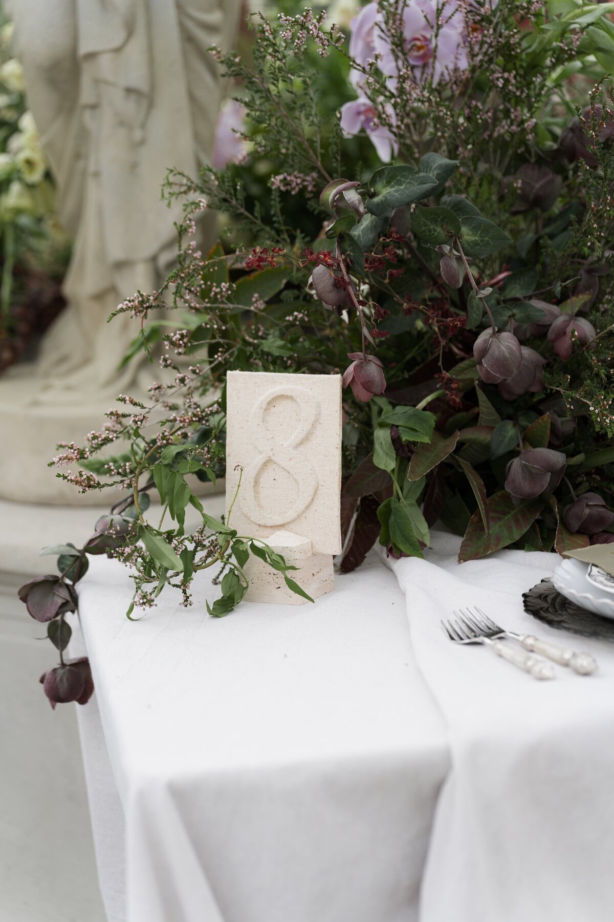 Jeune-Perche-Faye-Fern-Creative-MVFPortraits-Reception-Details-19