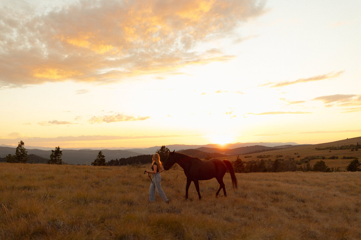 CodiBrown_SeniorPortraits_BratlienCreative_160 (1)