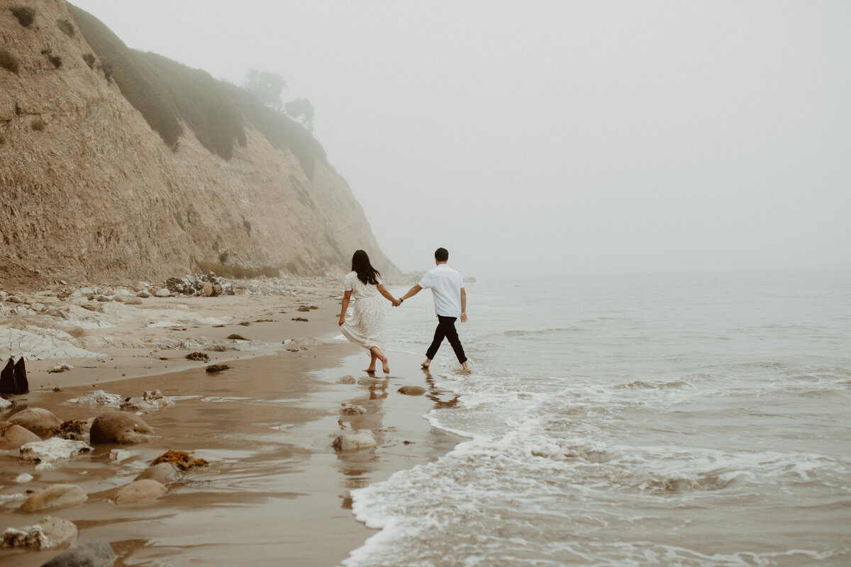 ventura-california-foggy-coastal-couple-session-hilary-danny-79
