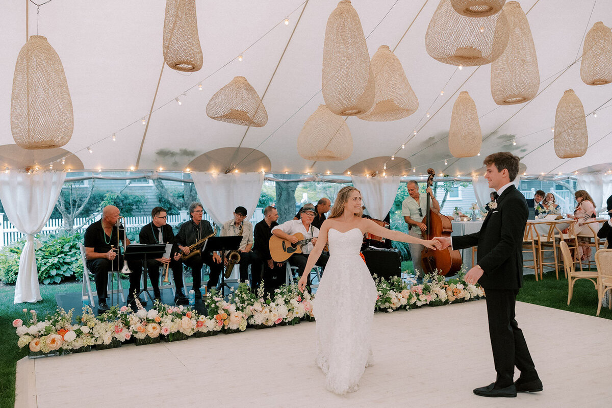 Harbor View Hotel Martha's Vineyard-Halie Child Wedding Photography-157