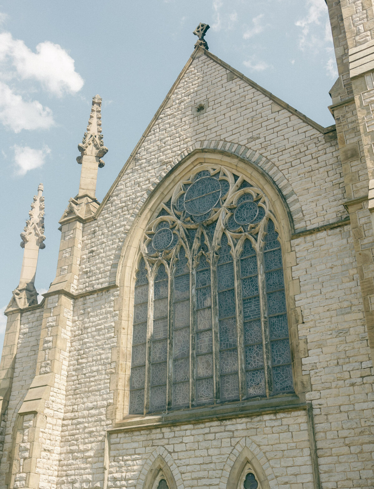 Christ Church architecture in Detroit, Michigan