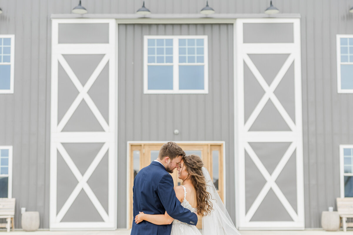 TheFourSeasonsBarnSpringWedding0041