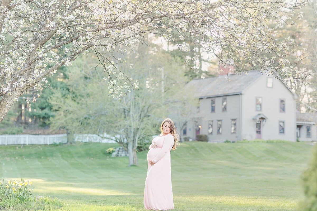 maternity photo in Natick Massachusetts with Sara Sniderman Photography