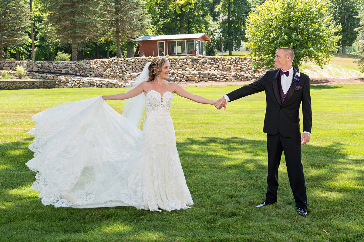 Detroit-Wedding-Photographer-The-Landing-052