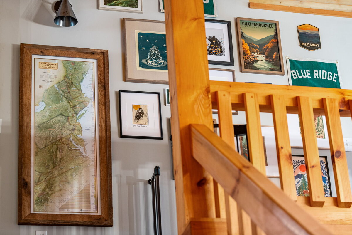 50Shady-Grove-Cabin-Blue-Ridge-GA_7078_Gallery Wall