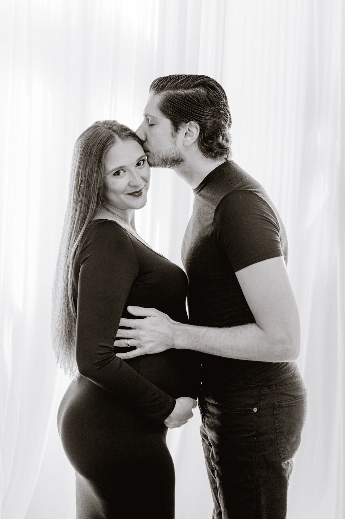 lbi-beach-modern-maternity-session-103