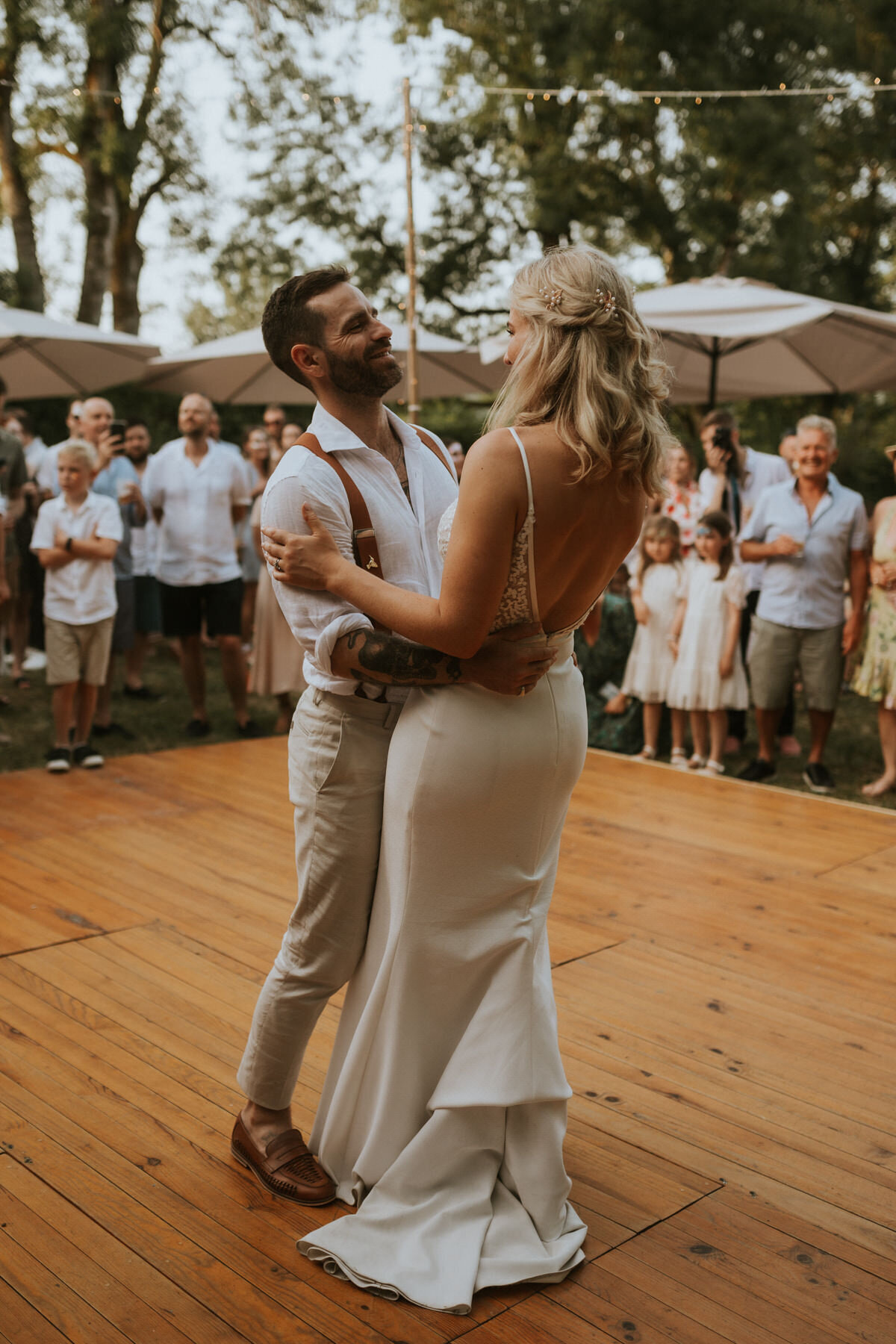 Kirstyandjames_chateaudecas_lauradeanphotography_dorsetweddingphotographer-1089-1