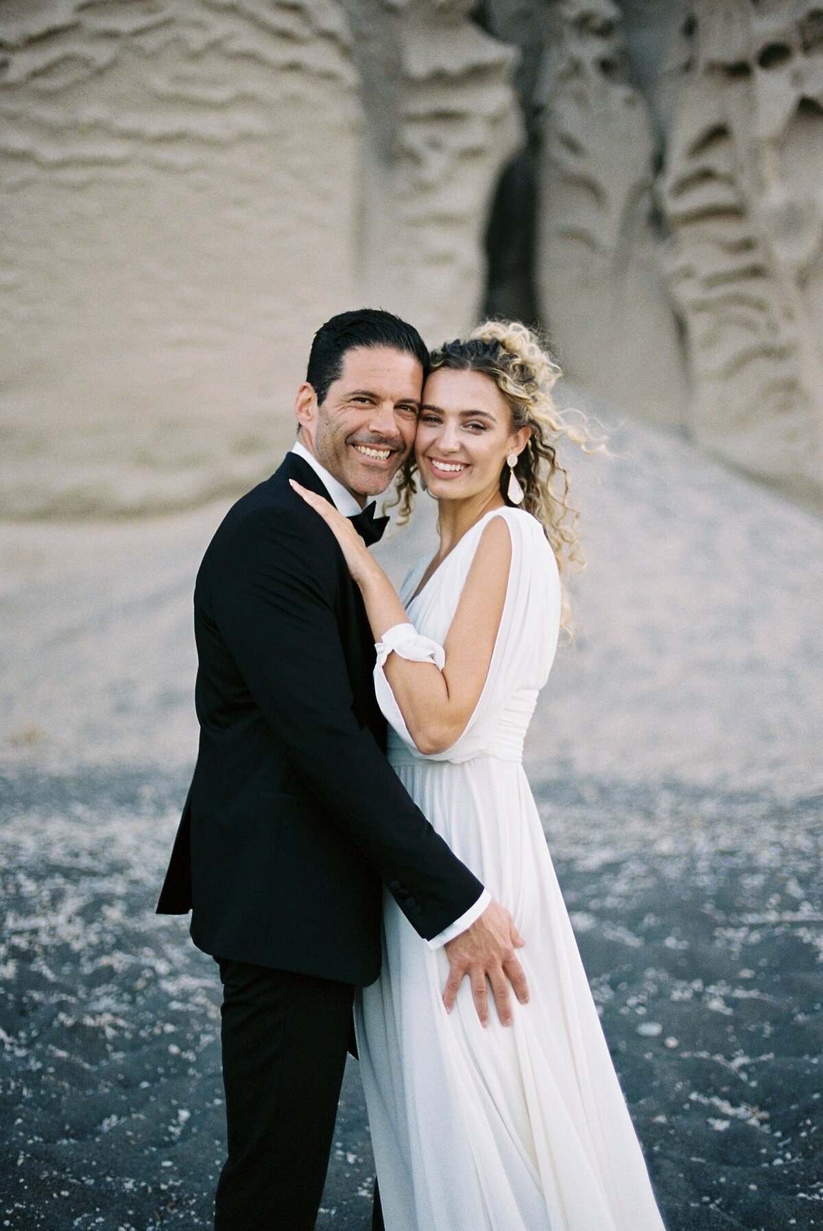 Brideandgroomfirstlookblacksandbeach35mmfilm