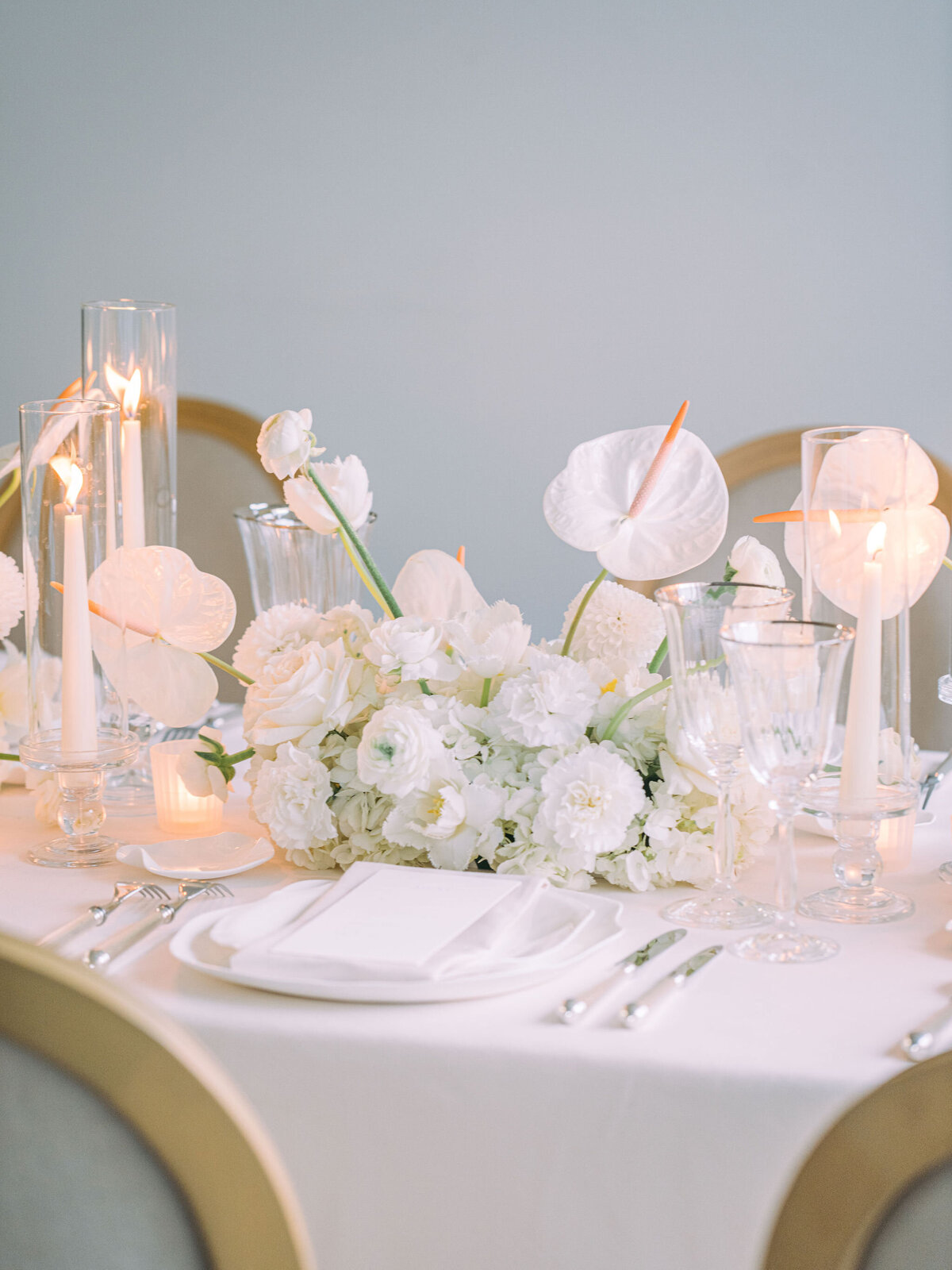 fine-art-and-luxury-white-floral-design1