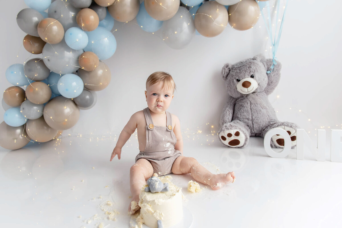 cake-smash-photographer-Burlington-75