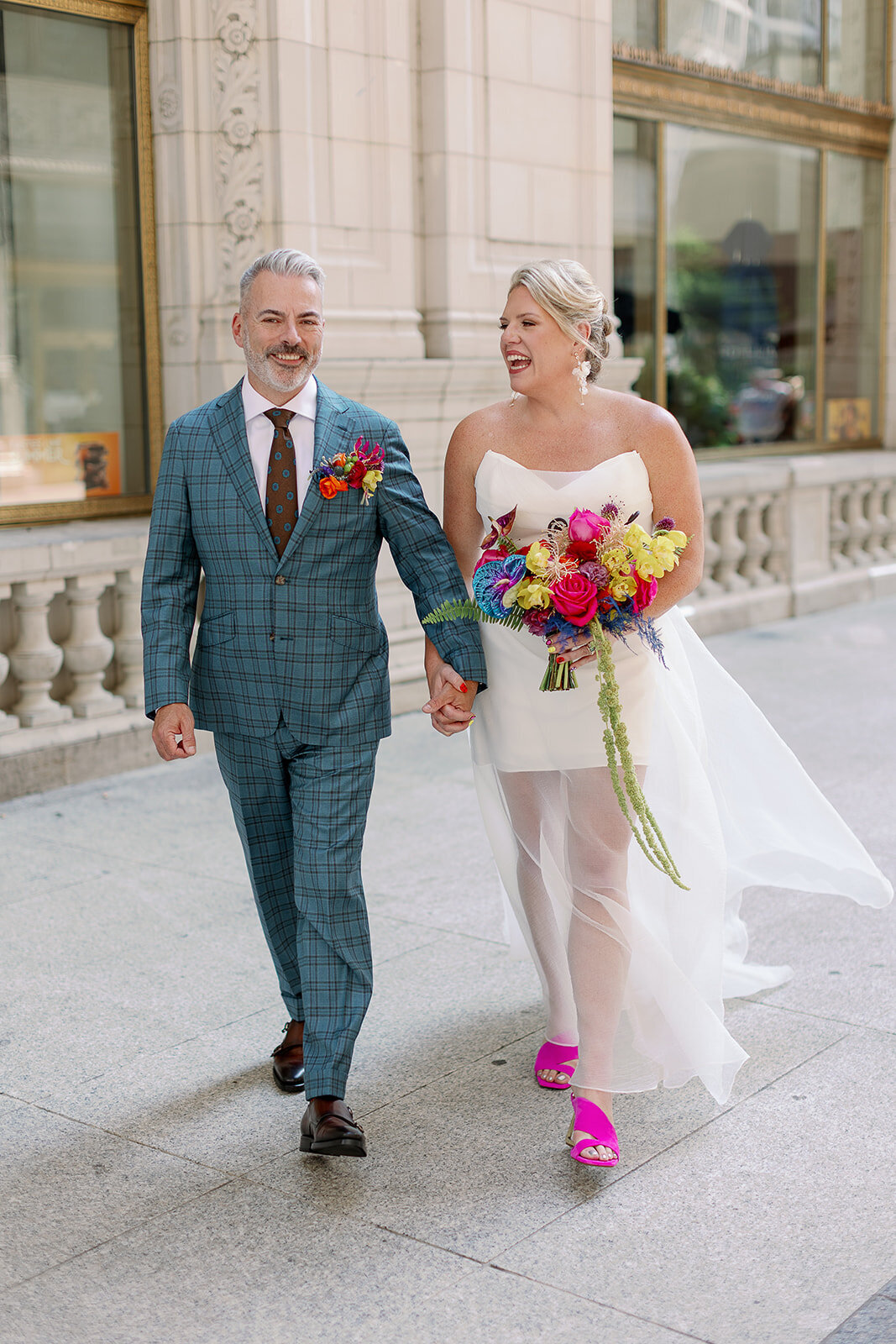 bold summer luxury wedding bouquet