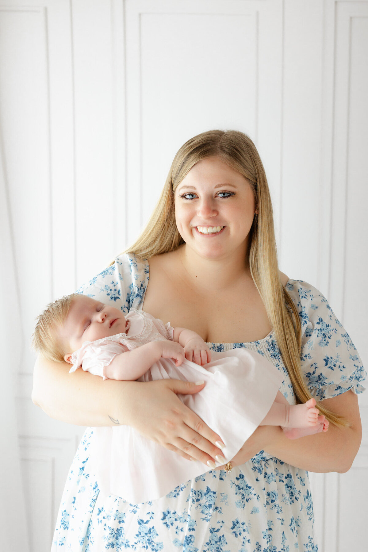 Savannah-newborn-photographer-17