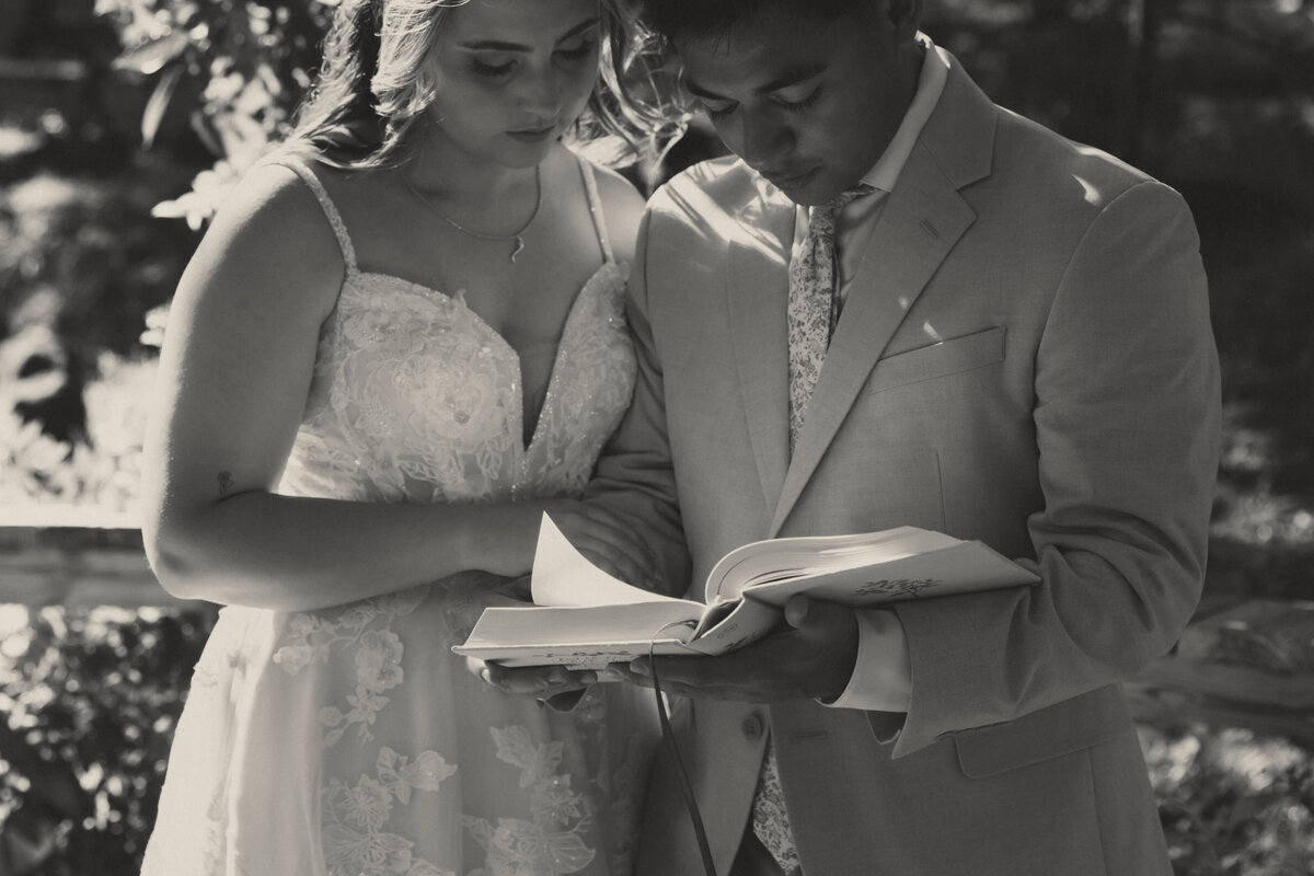 Abby Herron Photography Dallas Texas Travel Weddings and Lifestyle Photographer Wedding Photos for Nick and Sophia FirstLook-36