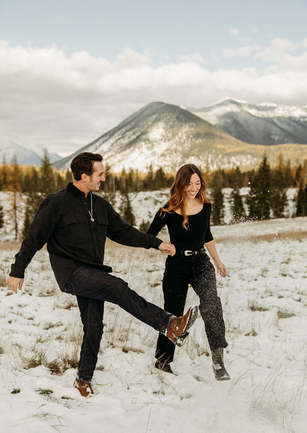 winterengagementsession-winterelopement-wintercouple-snowyengagementsession-31