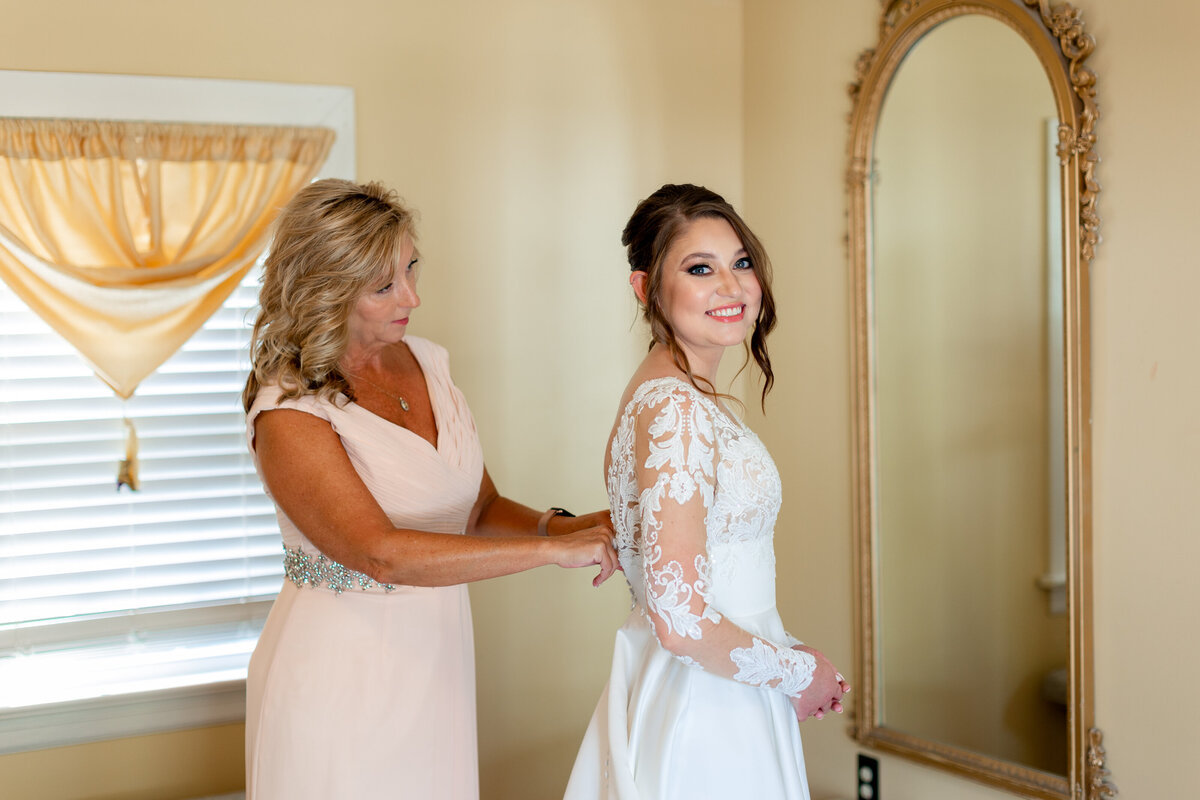 Amber-Grove-Richmond-VA-Wedding-Photography-LL-22