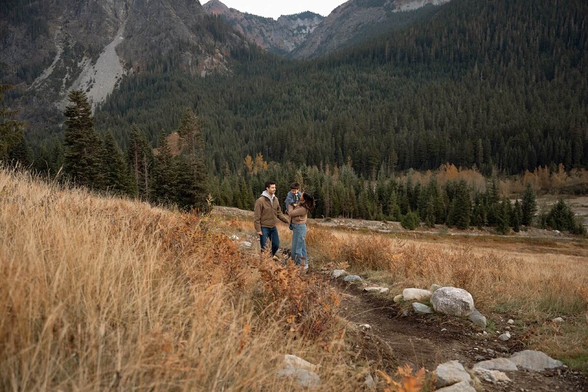 fall-family-photos-snoqualmie-pass