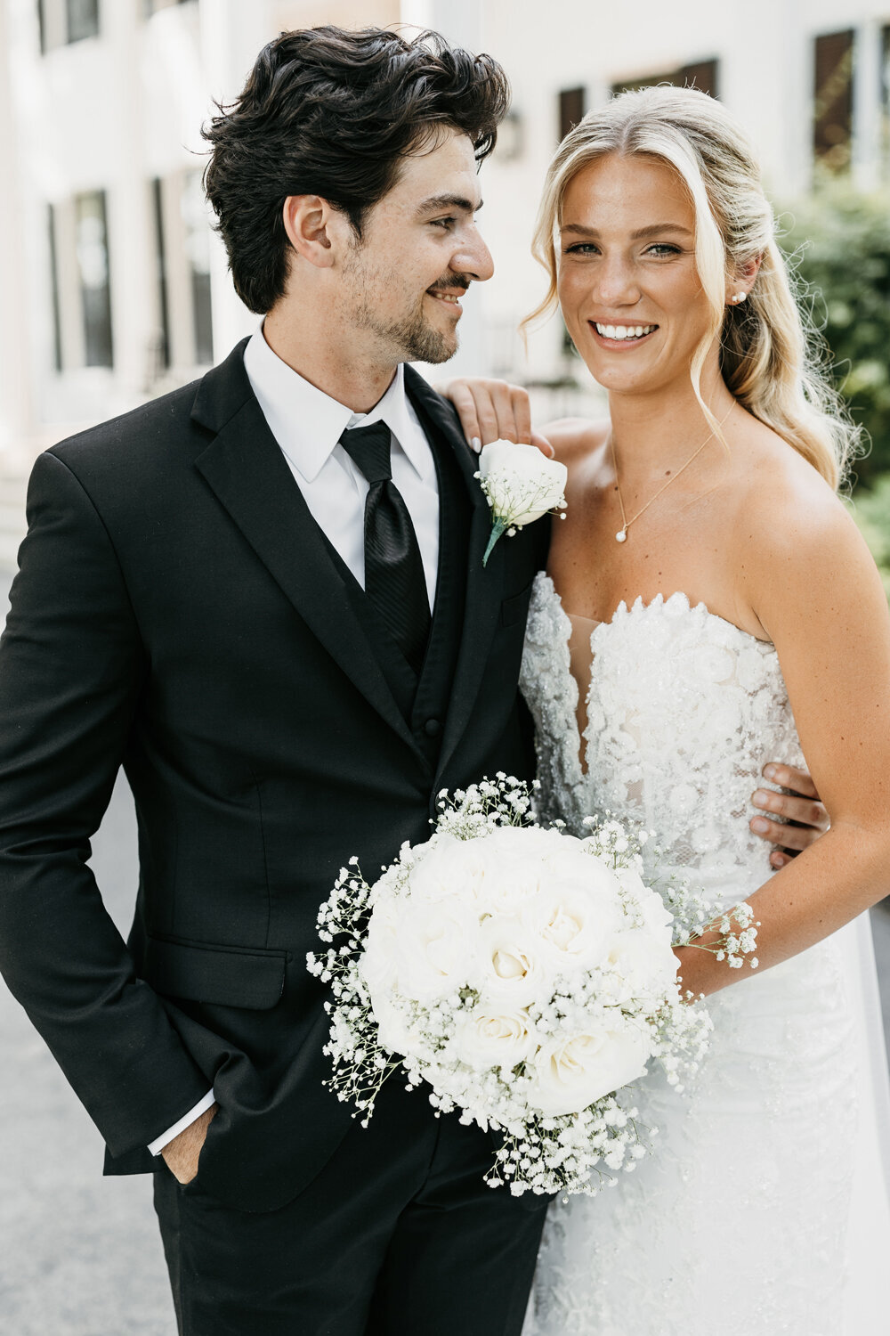 groom-bride-ashford-acres-inn-seventhandanderson