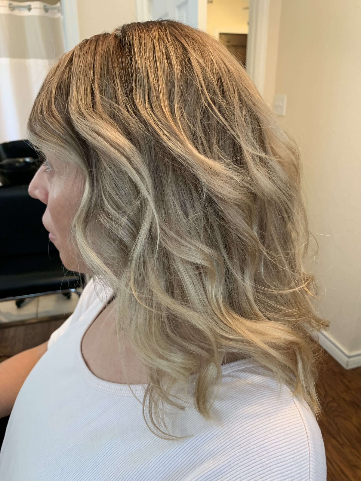 Blonde-hair-extensions-Austin-Texas-Strands-Co-Lauren-Larson-4
