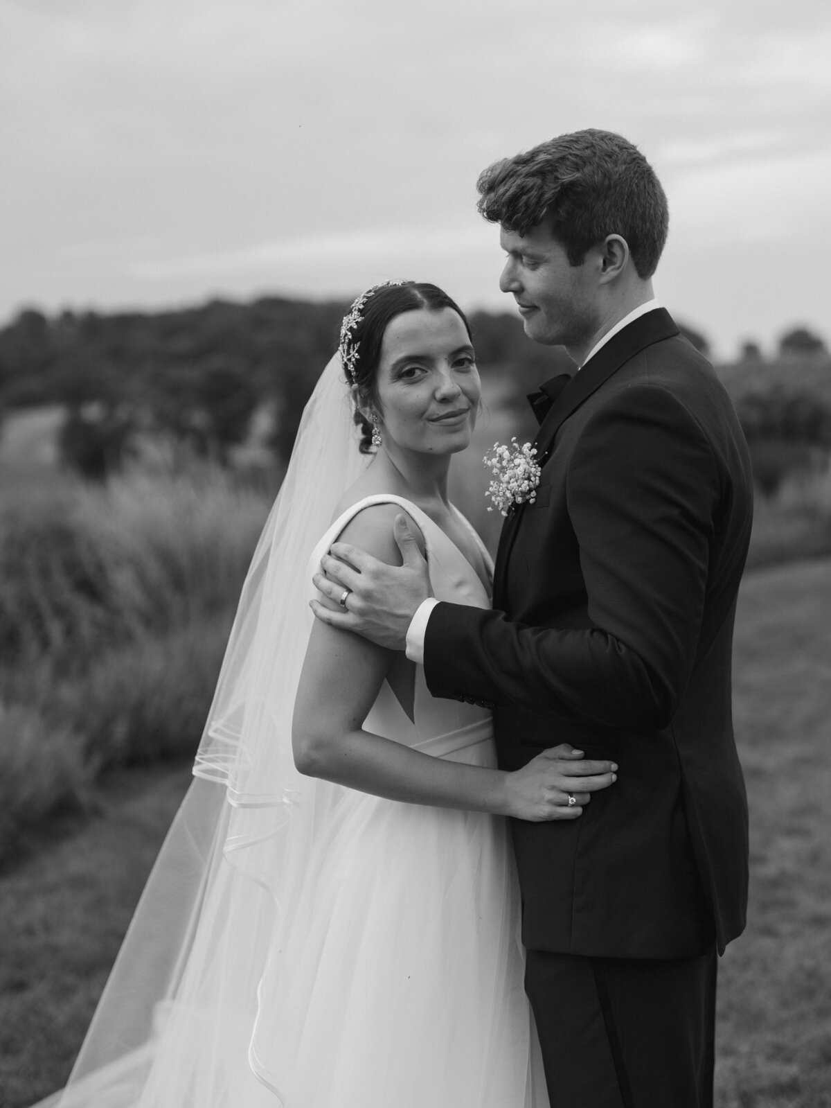 Early-Mountain-Vineyard-Wedding-by-Kiyah-C-Photography-Emma-Rye-740