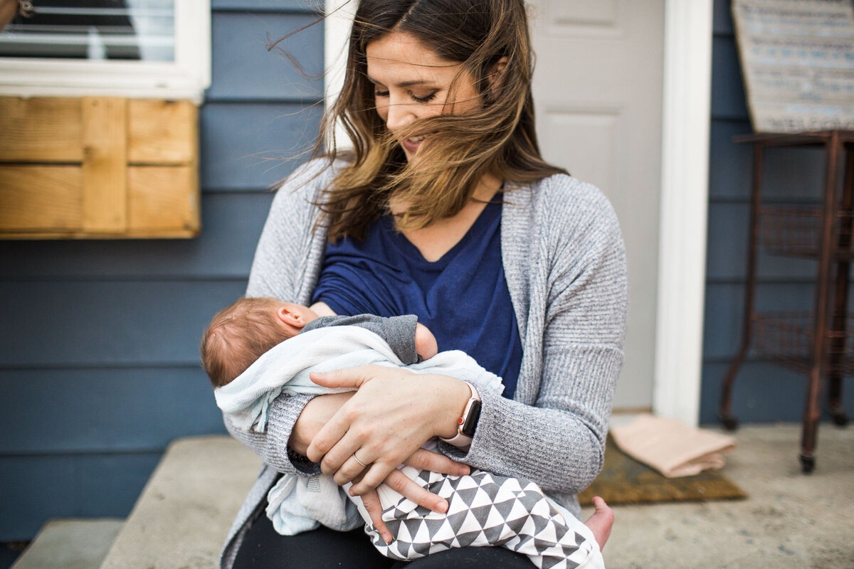 breastfeeding nursing photographer lactation consultant