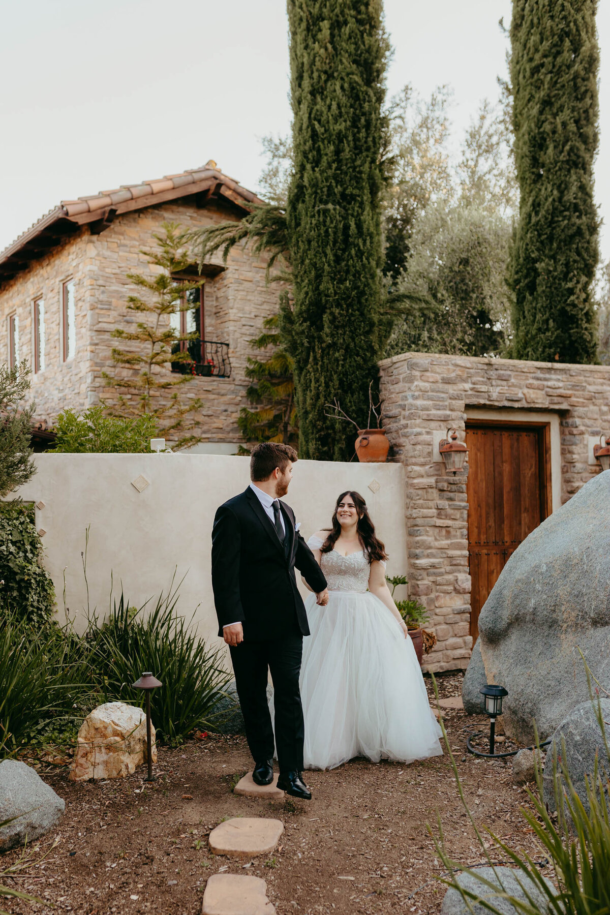 Lexx Creative-Intimate Italian-Style Escondido Villa Wedding-34