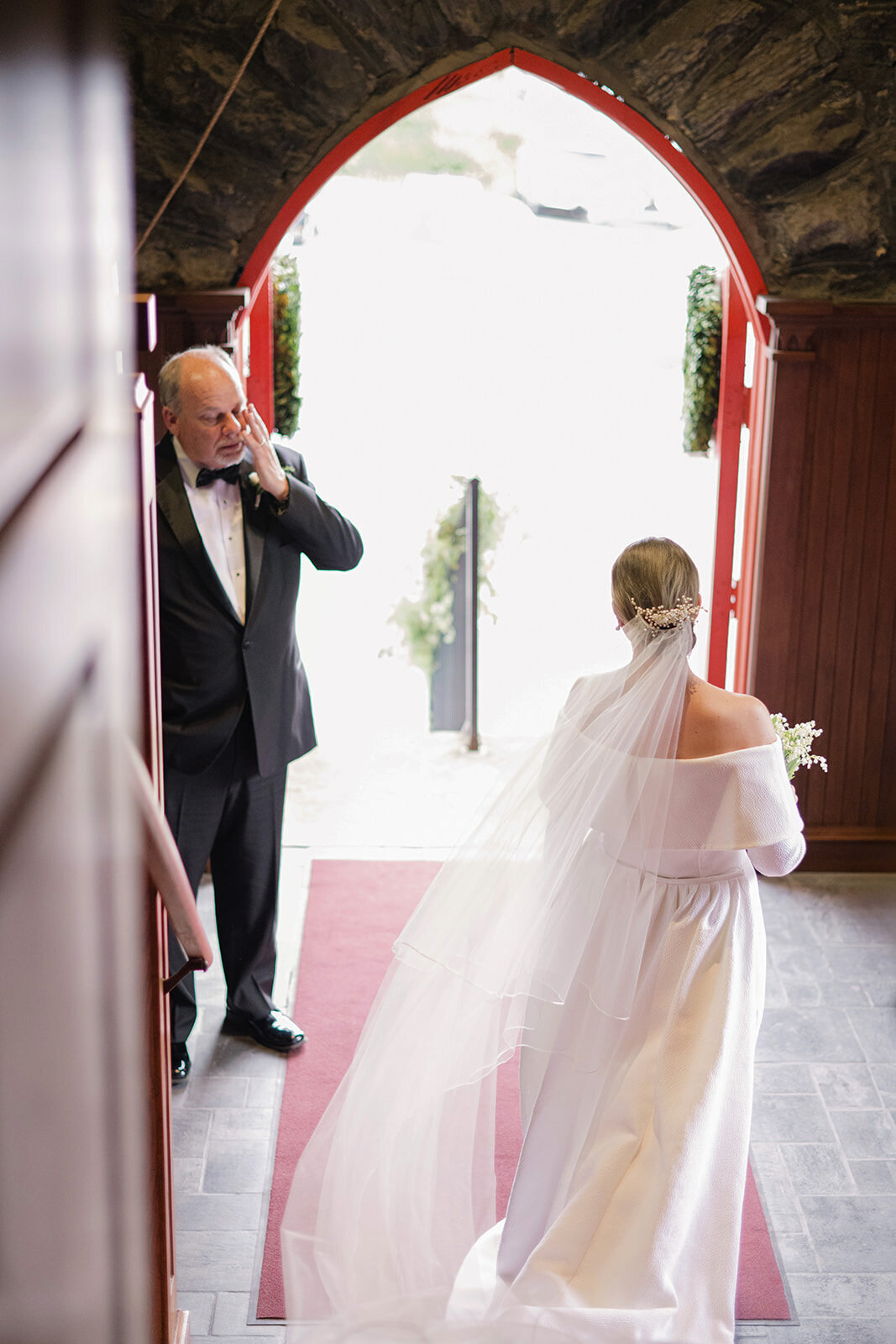 Murr_BlantonWedding_RevealwithDad_TaraHodgesPhotography022