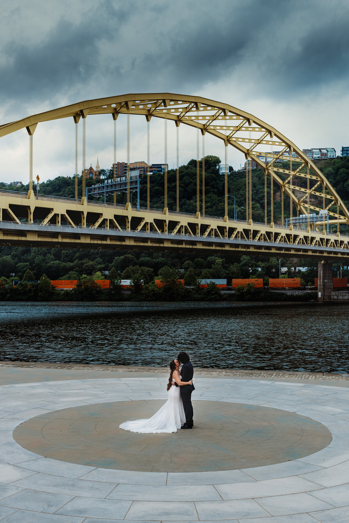 Bride and Groom kissing in a Pittsburg  elopement