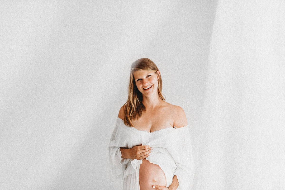 LittleWhitePhotography-Maternity-Photography6