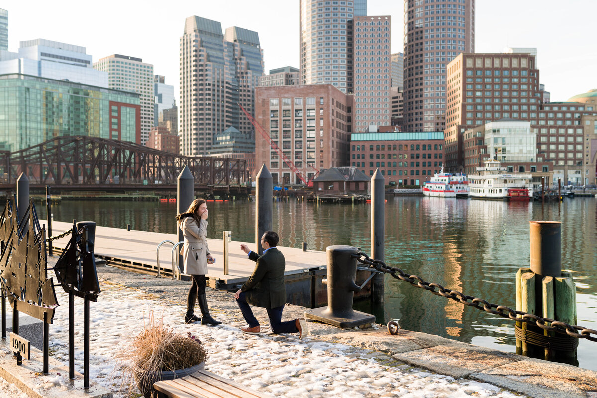 Boston-Engagement-Photographer-Bella-Wang-Photography-fan-pier-4
