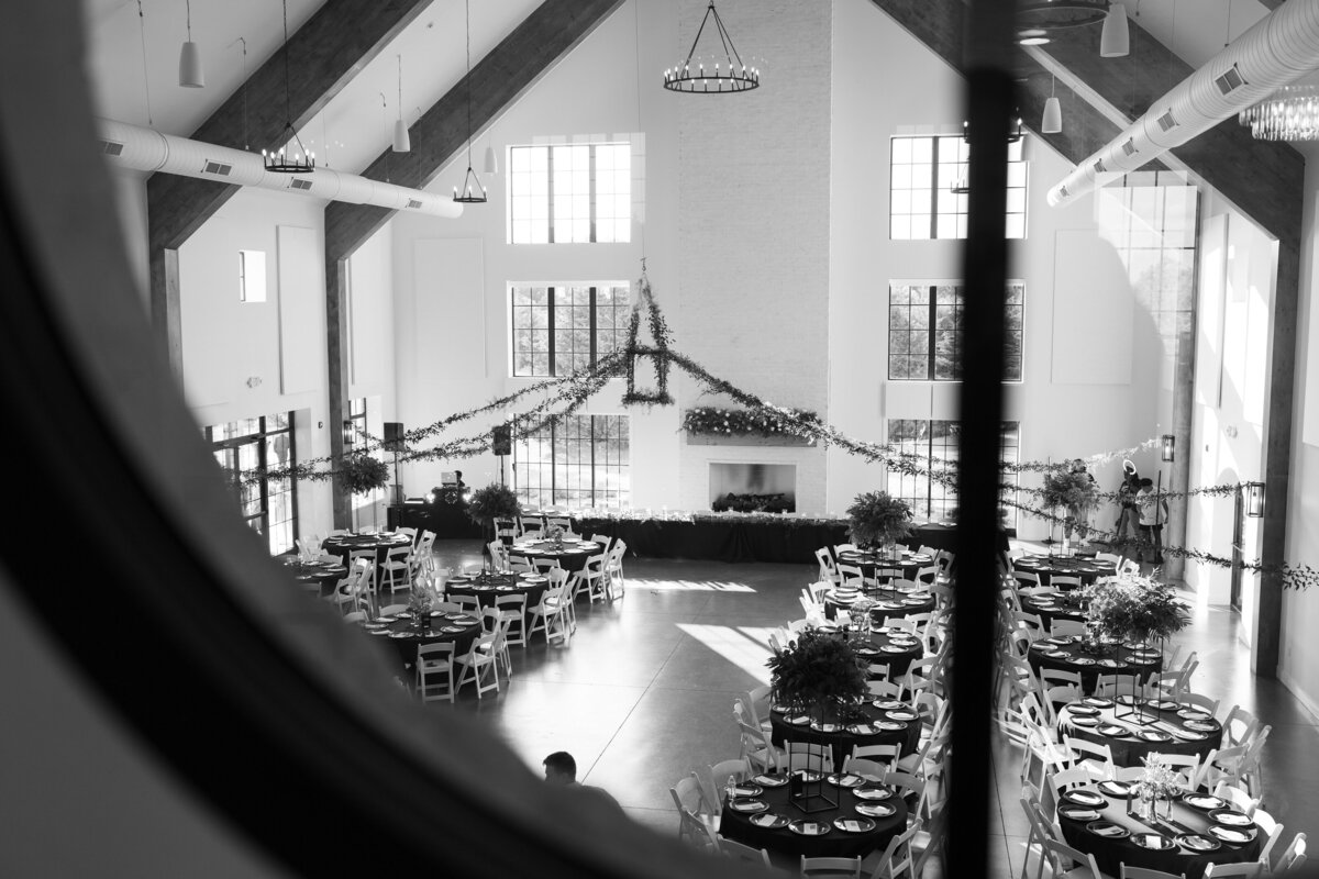 Traveling Wedding Photographer