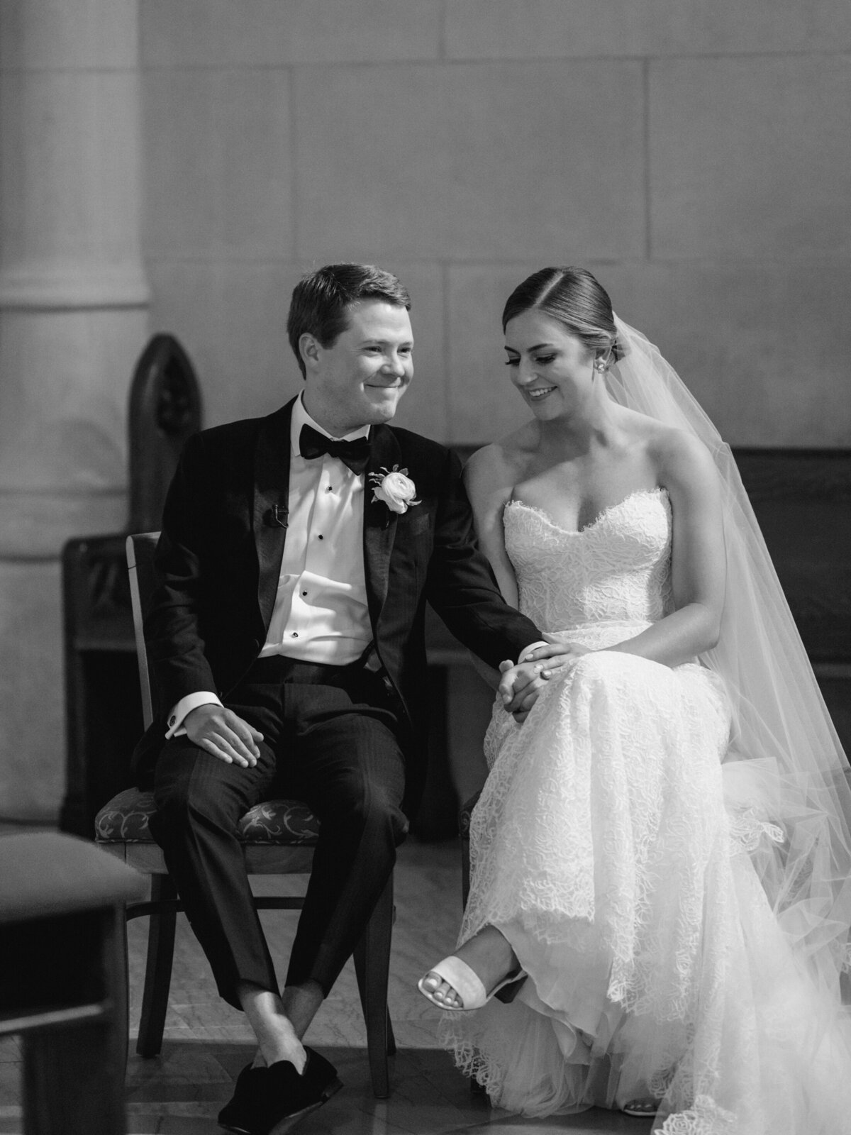 st-james-chapel-wedding-chicago-57