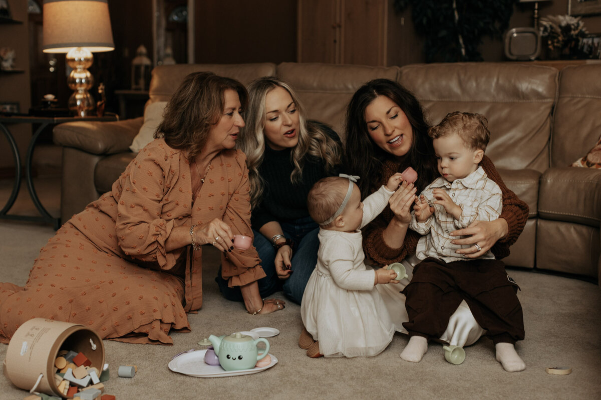 brighton-extended-family-photographer-anadalai-photography