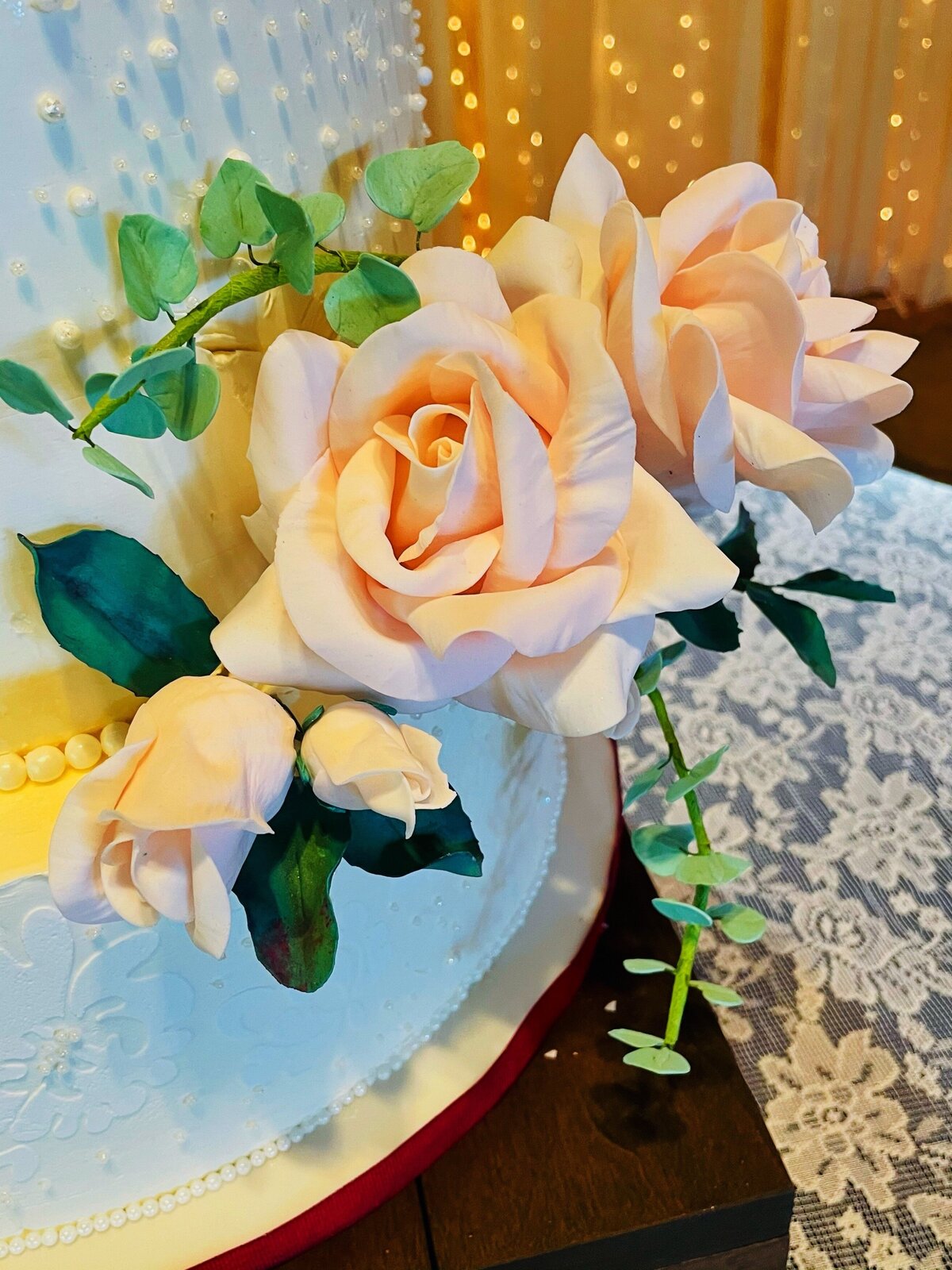 Sugar roses and rose buds in pale blush