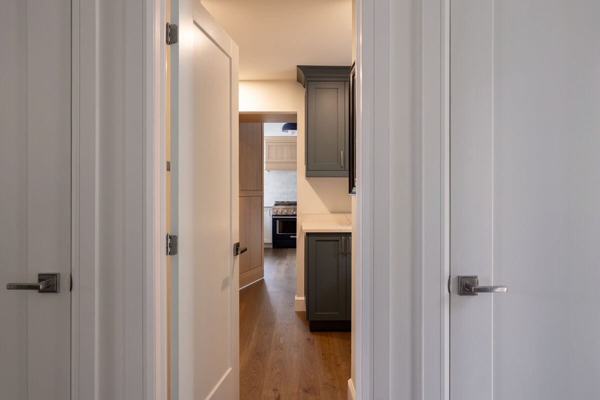 KatCo_Interiors-LakeHouse-Pantry-01