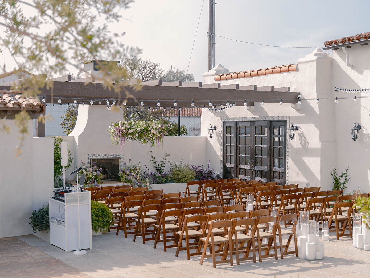 pretty-palm-leaf-event-co-susand-and-david-wedding-at-agape-1928-22