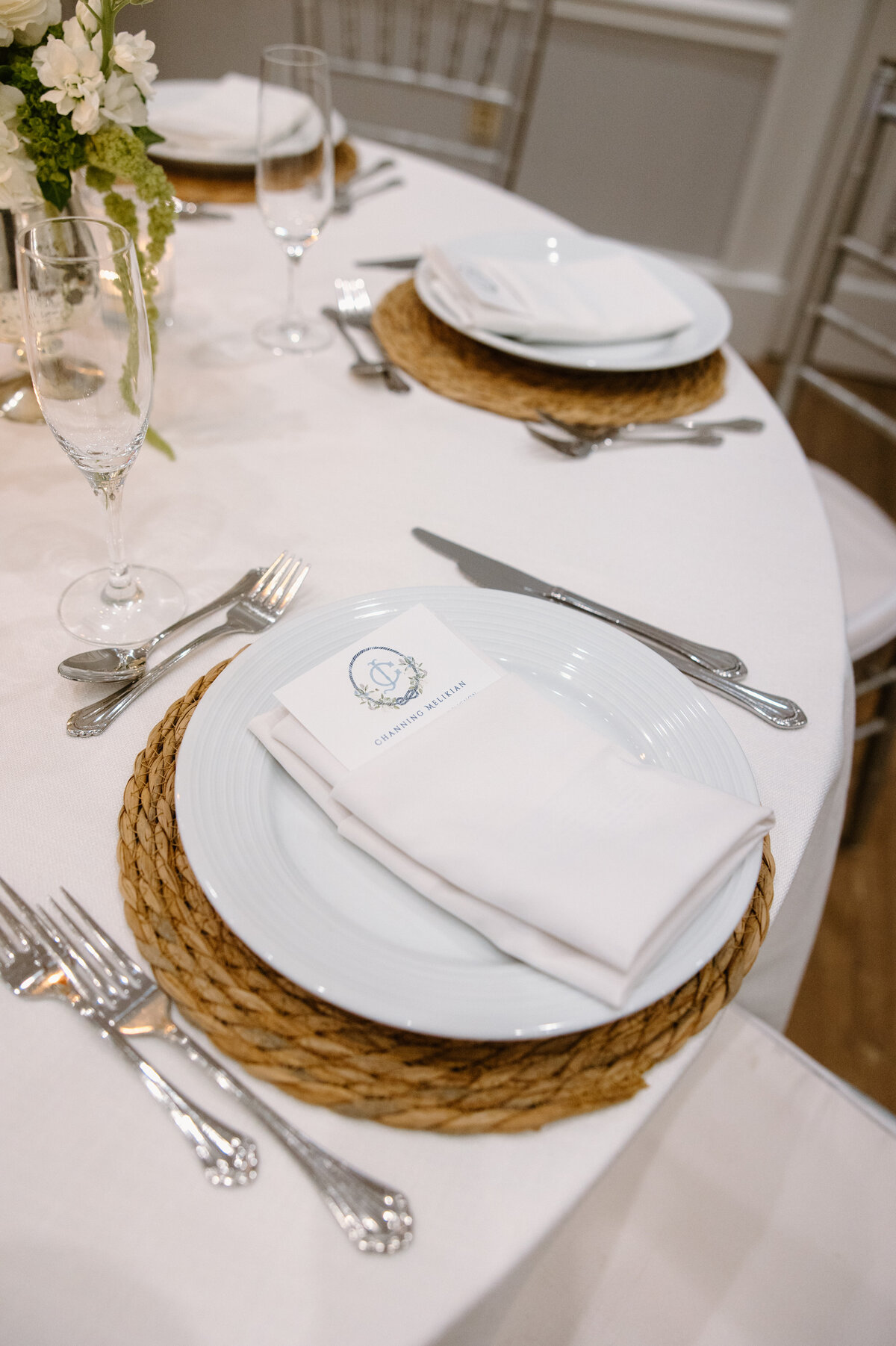 newport-harbor-island-wedding-placesetting