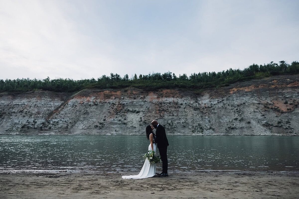 Alberta elopement and micro-wedding galleries by Allie Knulls Photography