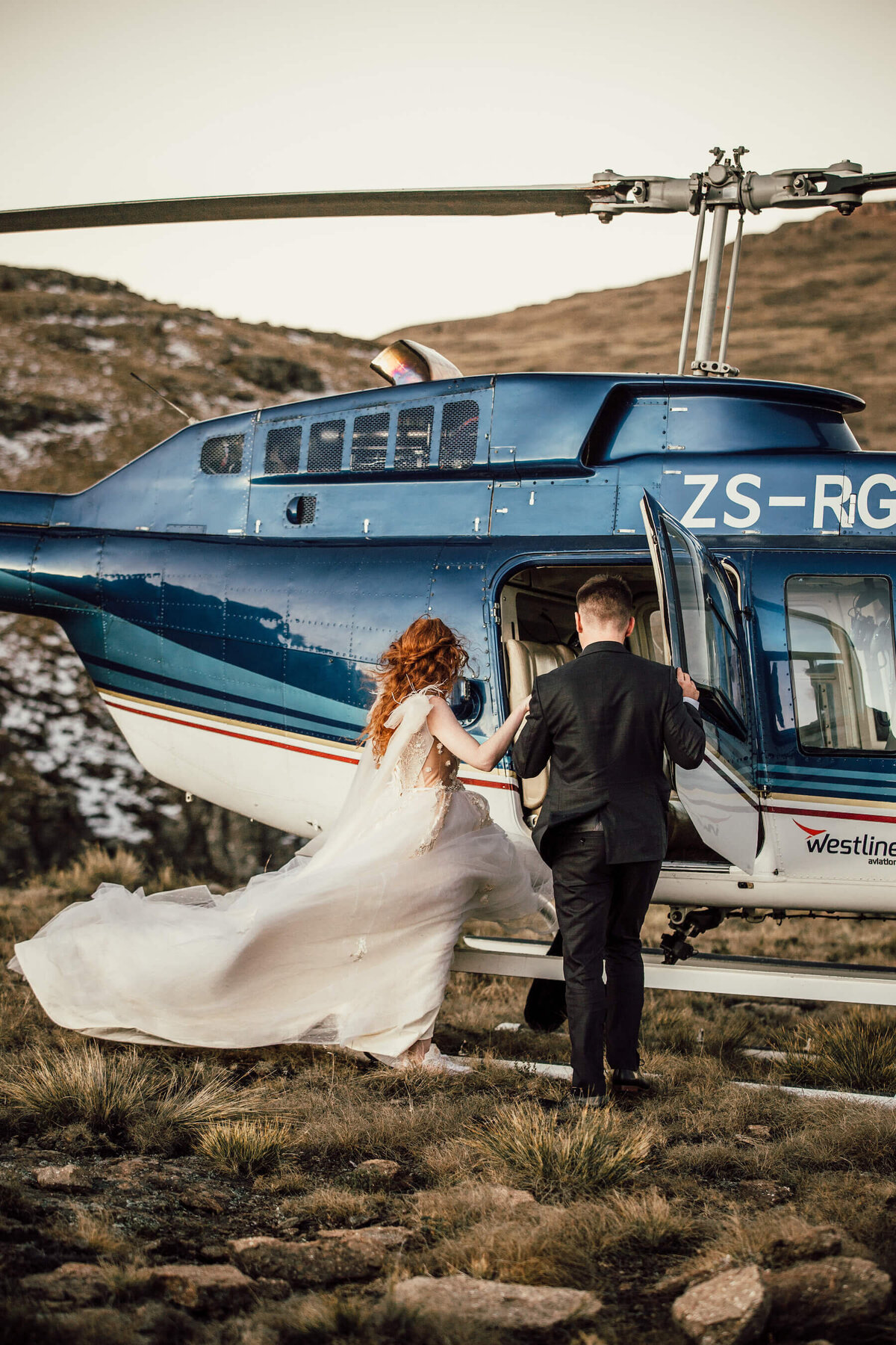 South-Africa-elopement-photographer-helicopter