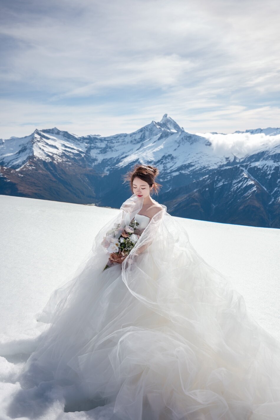Helicopter wedding photoshoot, Dragon Fly Peak, Wanaka.