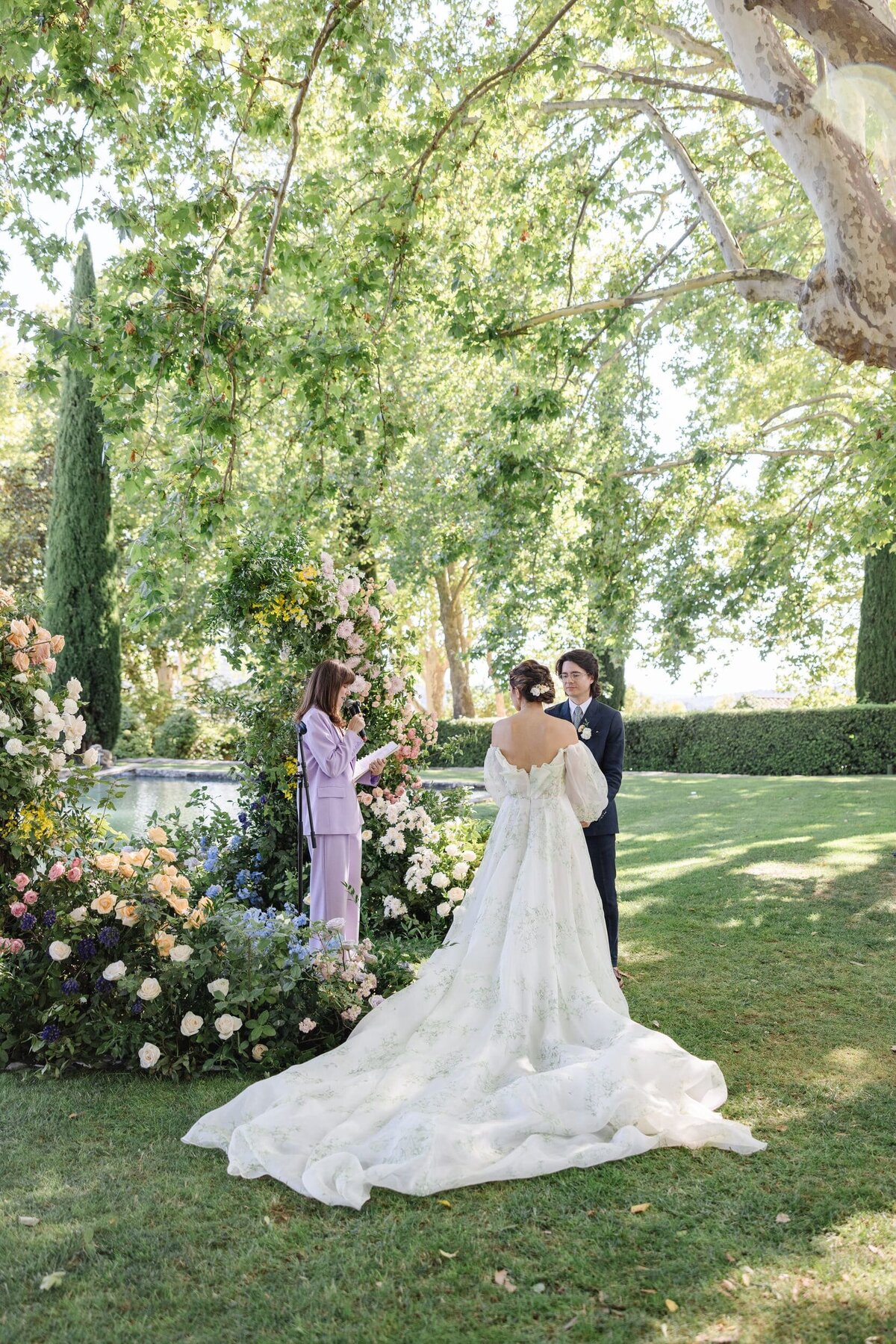 Sannes-gardens-wedding-ceremony