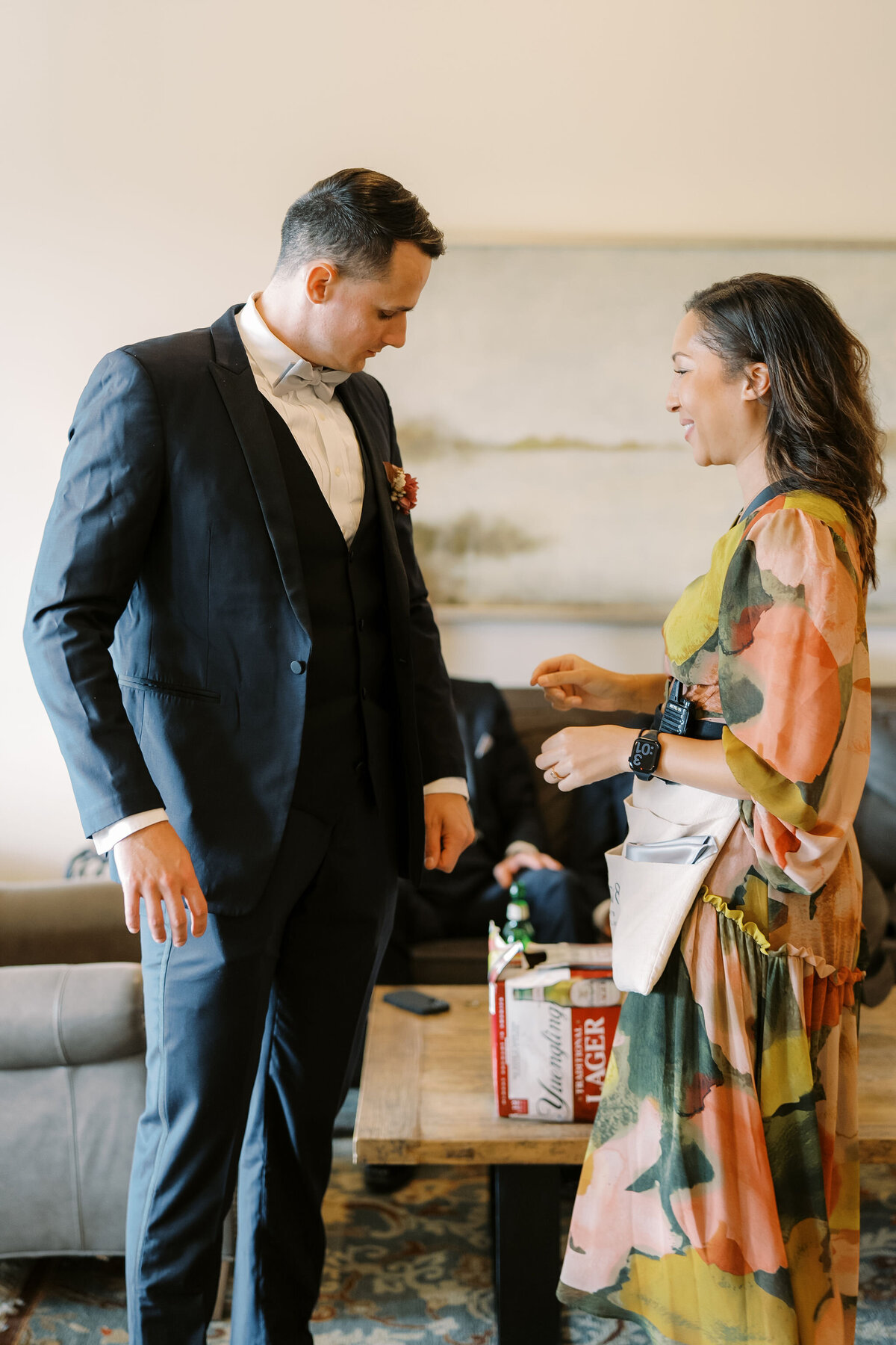 GettingReady_AVWedding_MaddyWilliamsPhotography-73