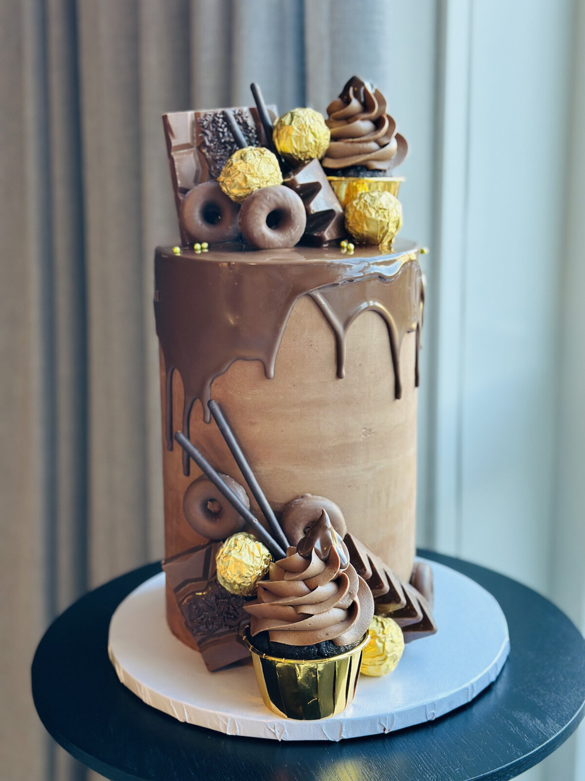 elizabeth lopez_custom cakes_3707