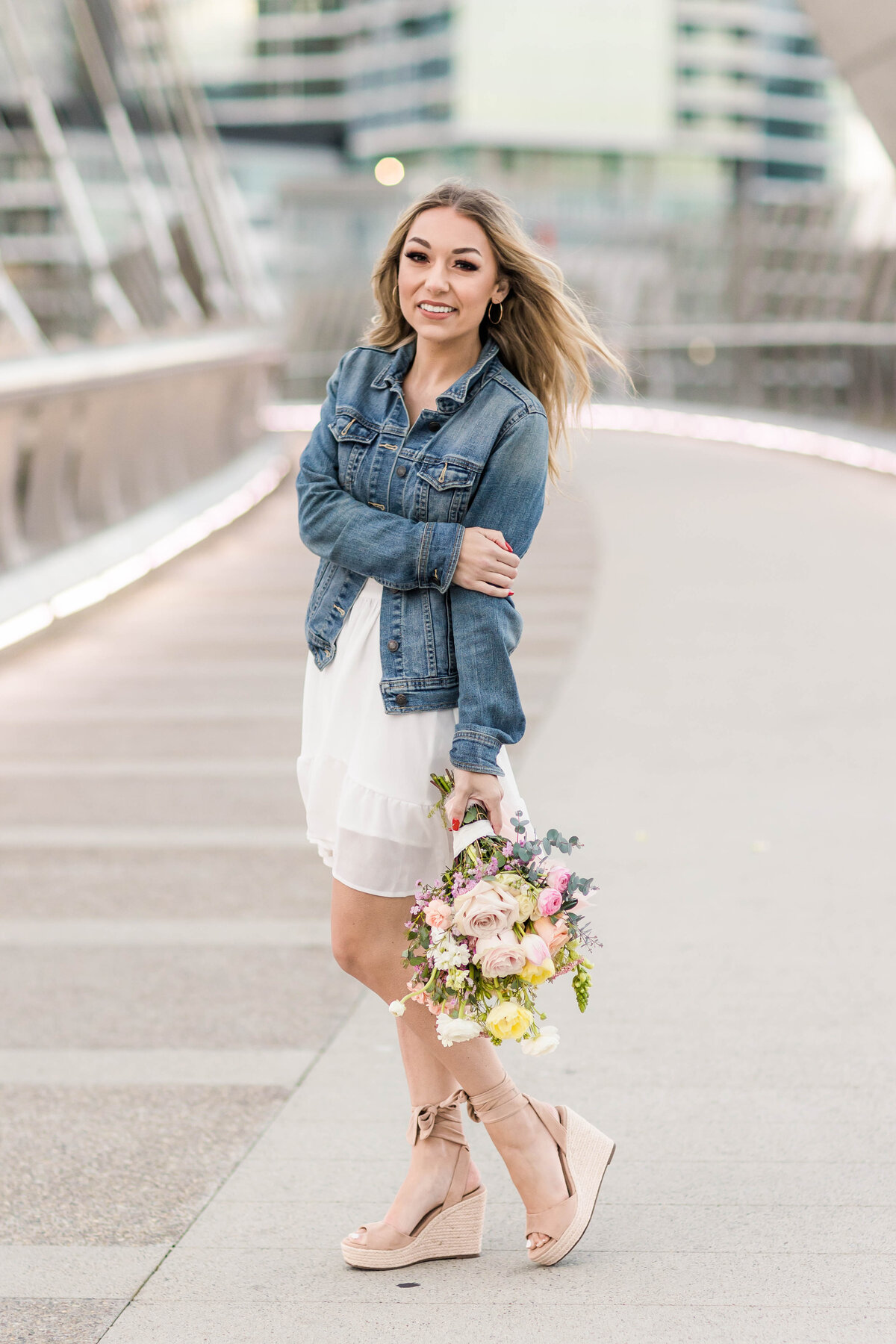 engagement-session-bride-with-flowers
