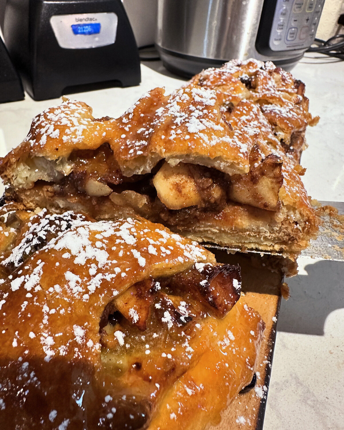 french-press-regina-pastry-scone