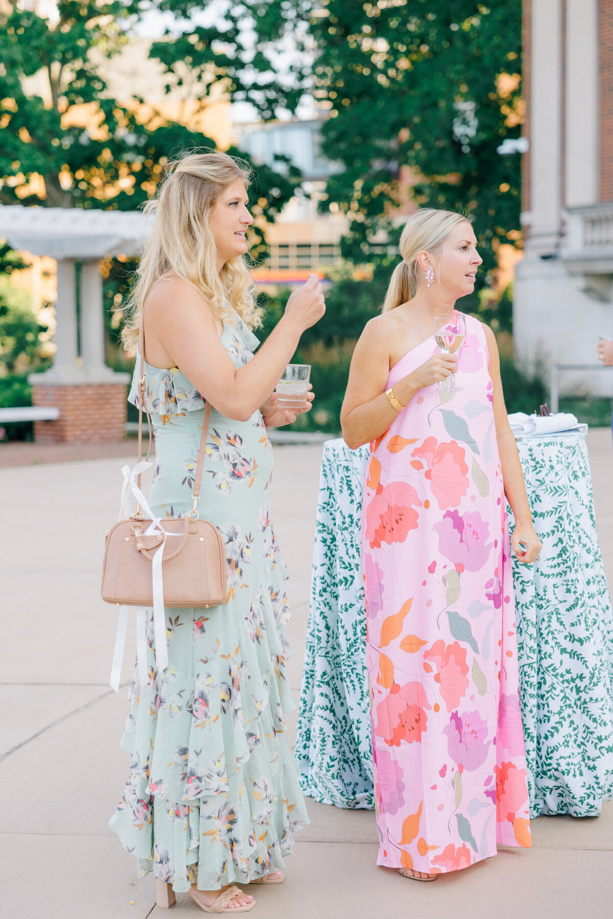 Lexi Benjamin Photography_Reynolds Chicago History Museum Wedding_07.06.24-289