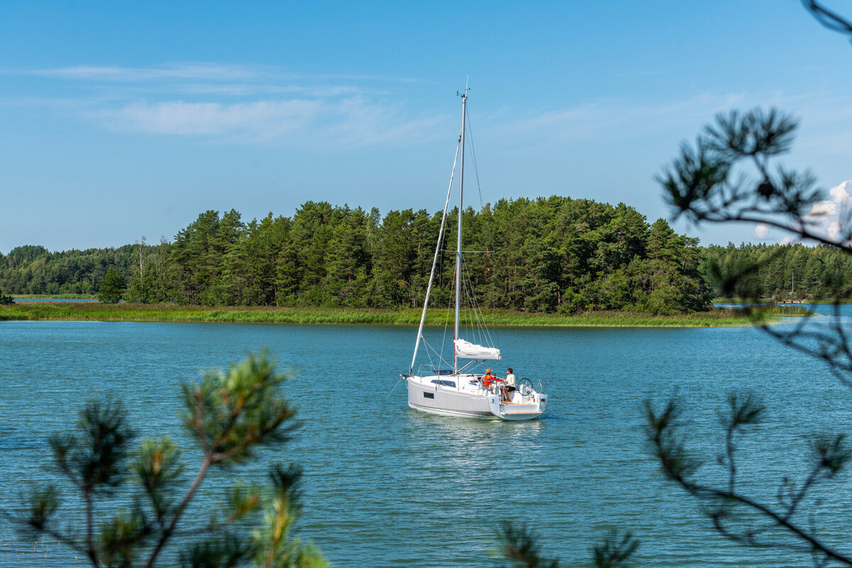 Beneteau-oceanis-30.1-16